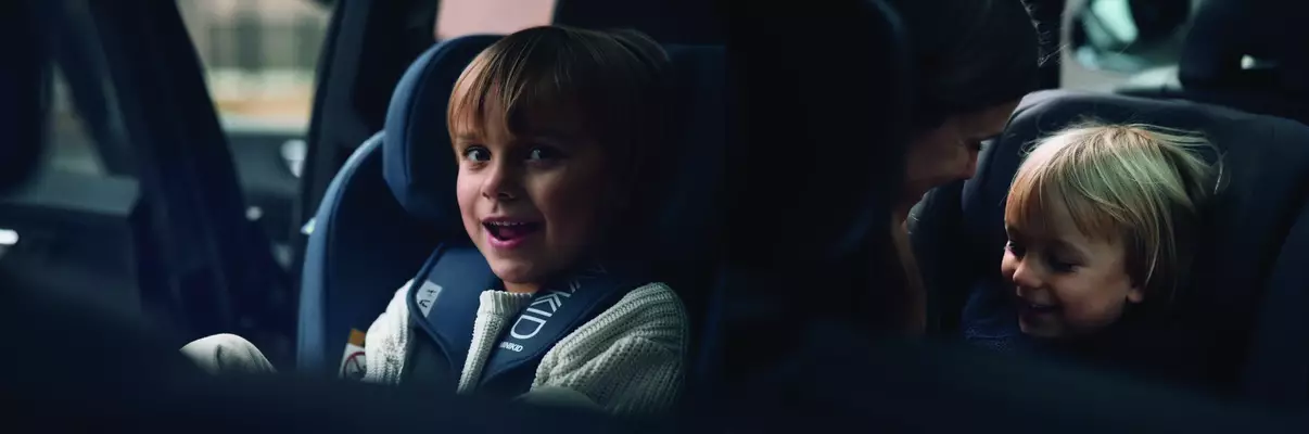 Axkid turvaistuimet 415